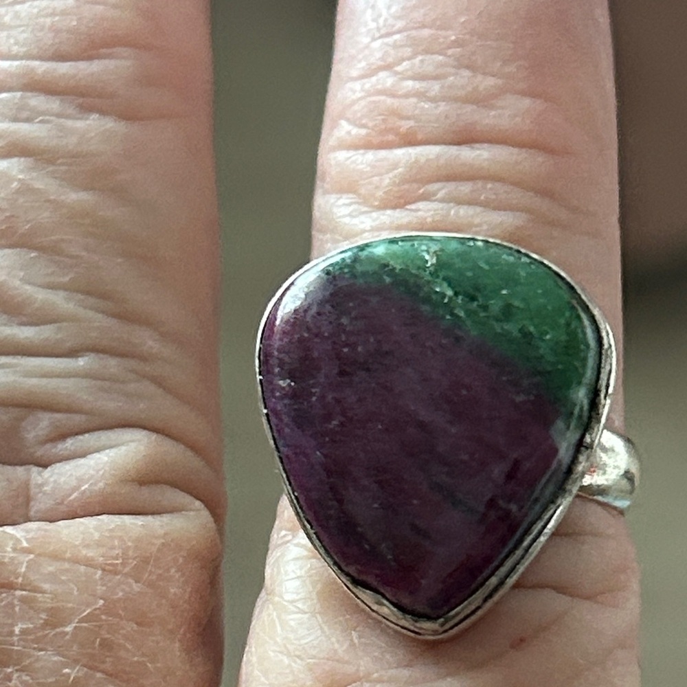 Ruby-Ziosite Cabochan Pear Shape Silver Ring Size… - image 1